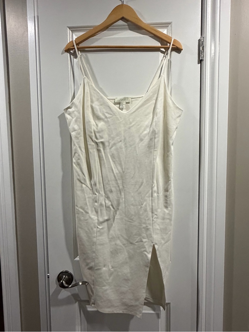 Forever 21 Plus Cream V-Neck Slip Top